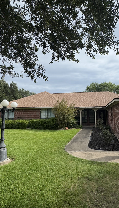 Roof replacement in eagle lake tx cover