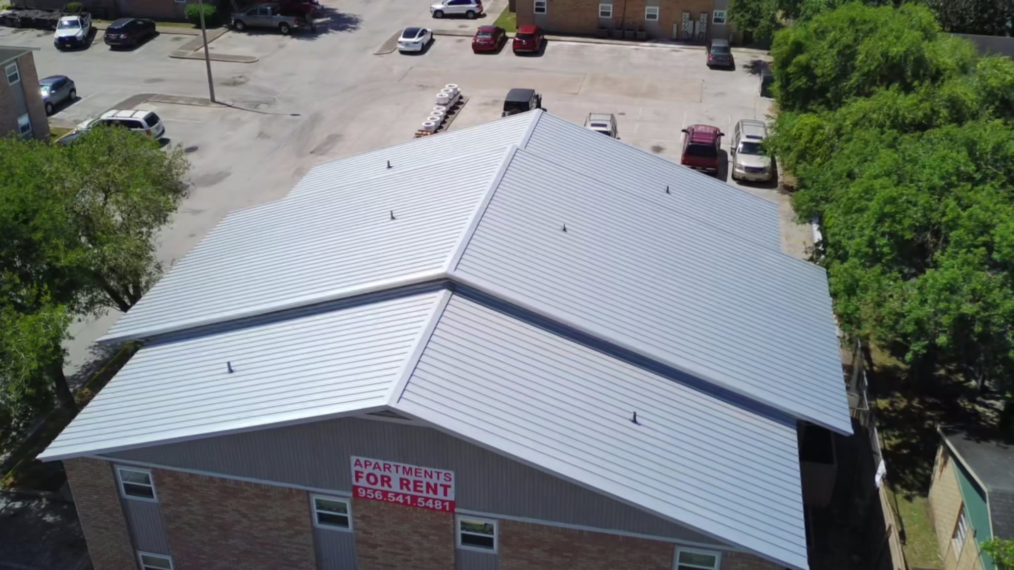 Top quality metal roofing performed by all-around roofing